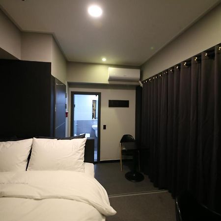 Pyeongtaek Stay Hotel 2 Dış mekan fotoğraf