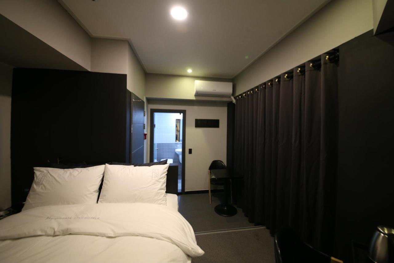 Pyeongtaek Stay Hotel 2 Dış mekan fotoğraf