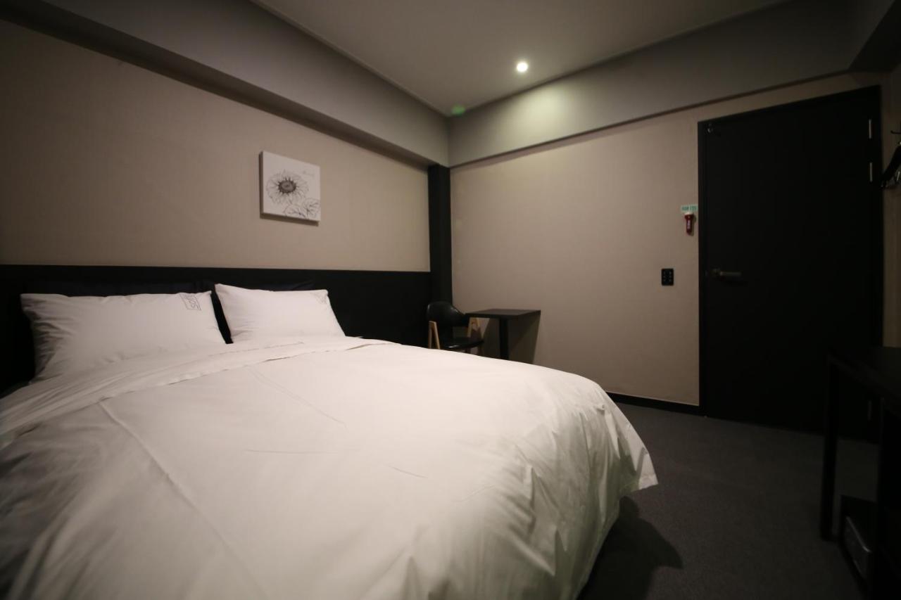 Pyeongtaek Stay Hotel 2 Dış mekan fotoğraf